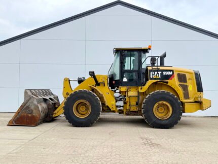 Caterpillar 950M Wheel Loader